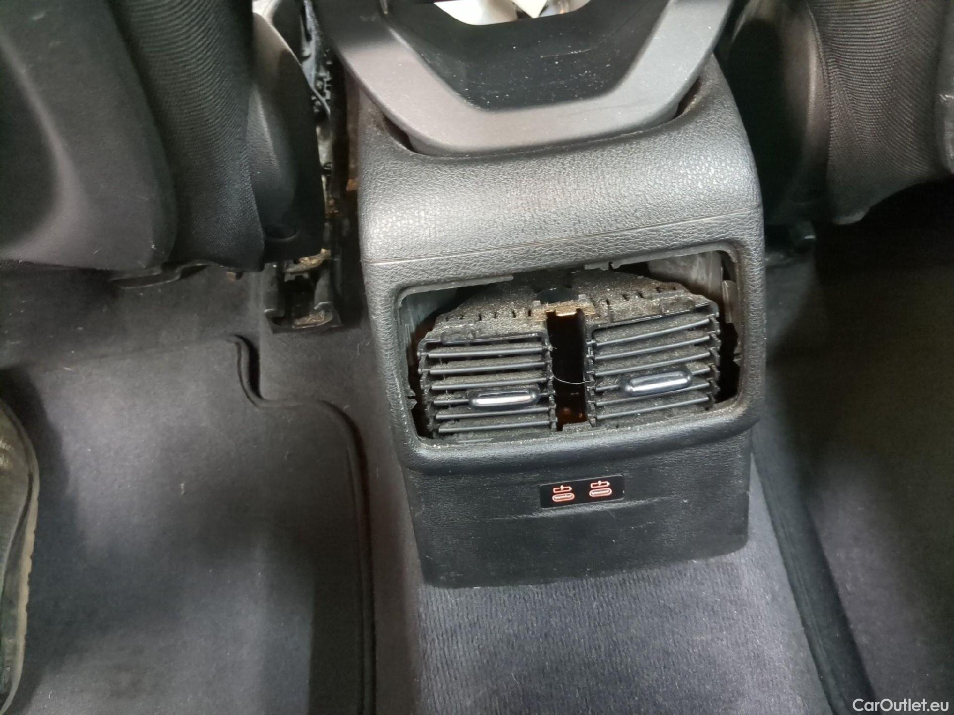  Bmw  X1 Série  sDrive16d Lounge 1.5 115CV BVA7 E6d #2