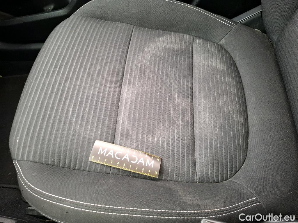  Ford  Kuga FORD  / 2019 / 5P / SUV 2.5 190 hybrid Flexifuel Pshift Titanium #3