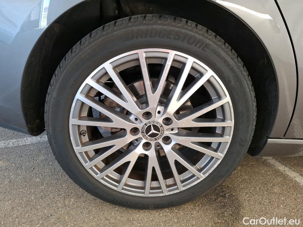  Mercedes  CLA-Klasse MERCEDES-BENZ CLA Shooting Brake / 2019 / 5P / Break CLA 200 d Business Line BA8 #22
