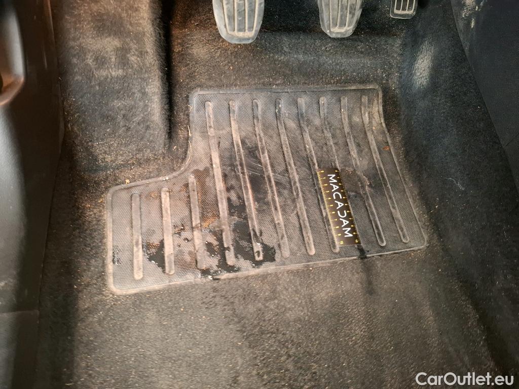  Citroen  C4  Berline Feel Pack 1.2 PureTech 130CV BVM6 6E #18
