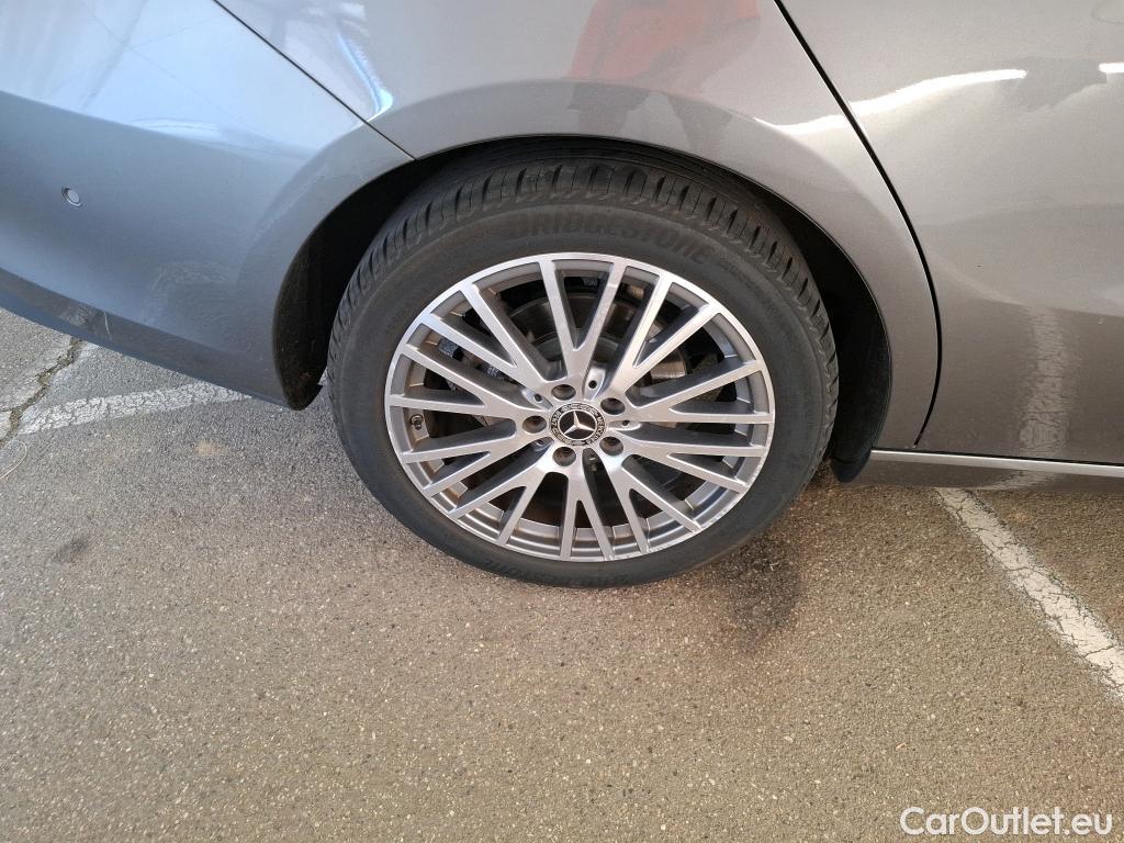  Mercedes  CLA-Klasse MERCEDES-BENZ CLA Shooting Brake / 2019 / 5P / Break CLA 200 d Business Line BA8 #21