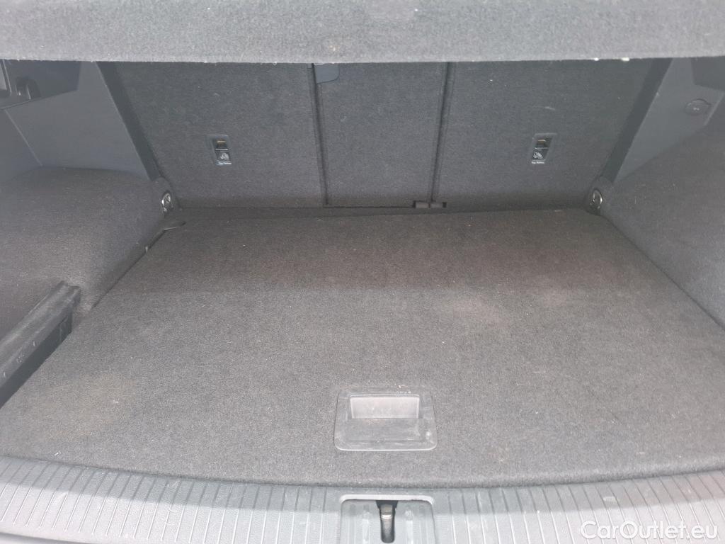  Volkswagen  Tiguan VOLKSWAGEN  5p SUV 2.0 TDI 150 DSG7 Confortline Business #12