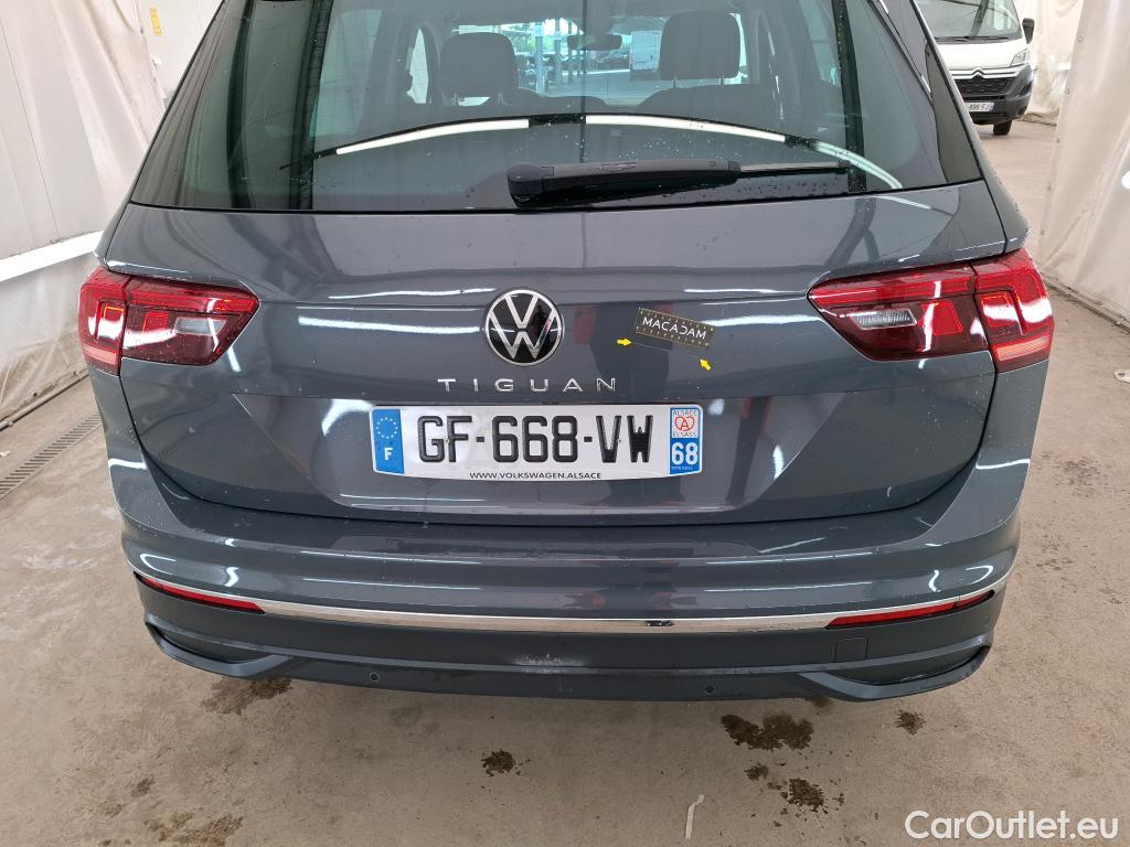  Volkswagen  Tiguan VOLKSWAGEN  / 2020 / 5P / SUV 2.0 TDI 150 DSG7 Life Business #1