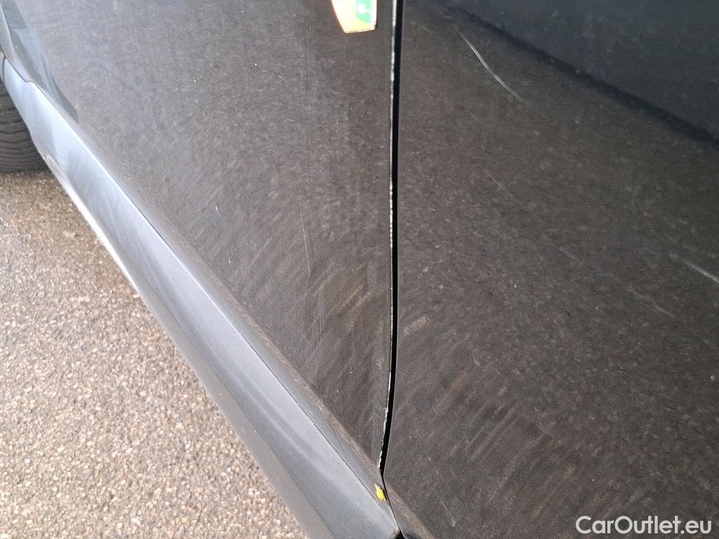  Citroen  C4  X Shine 1.2 PureTech 130CV BVA8 6E #12