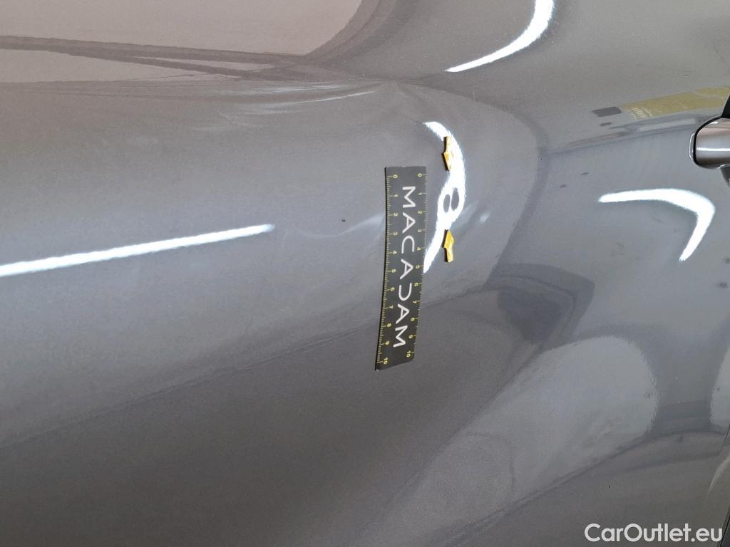  Renault  Captur RENAULT  / 2019 / 5P / SUV Intens E-TECH Plug-in 160 #26