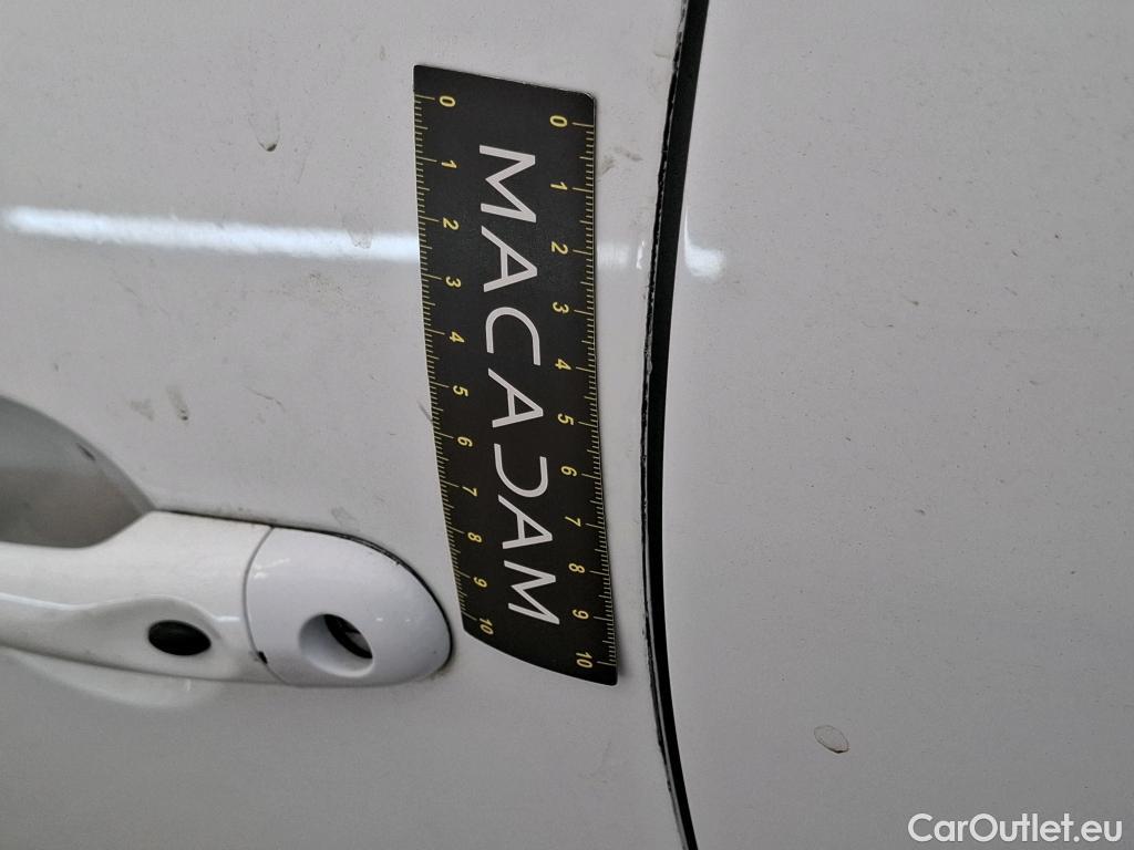  Renault  Clio  IV Business 0.9 TCe 90CV BVM5 E6 #3