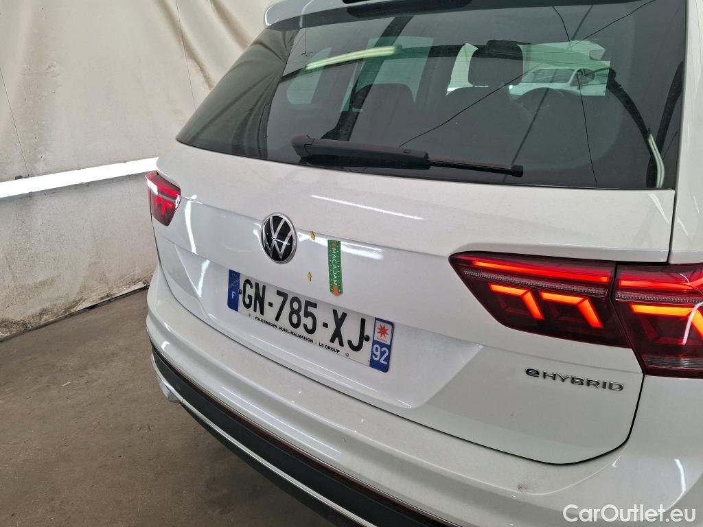  Volkswagen  Tiguan VOLKSWAGEN  / 2020 / 5P / SUV 1.4 eHybrid 245 DSG6 Elegance Exclusive #1