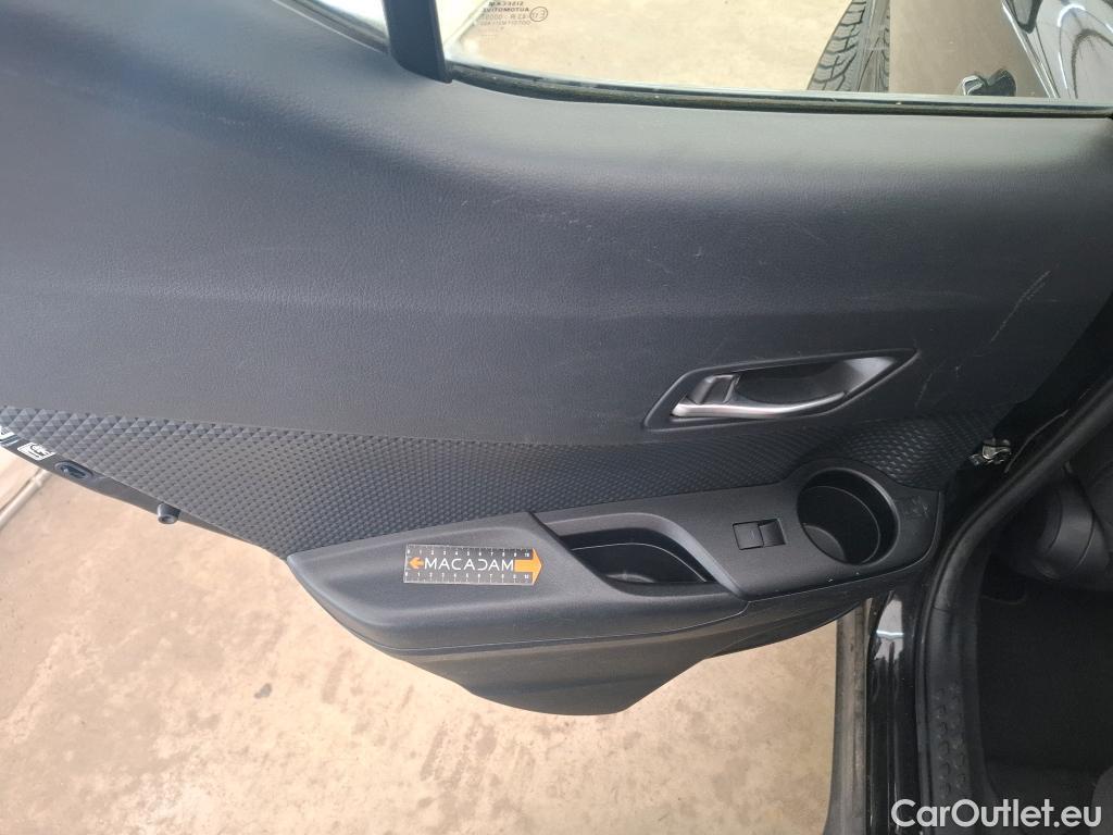  Toyota  C-HR TOYOTA  / 2016 / 5P / SUV 2.0 Hybride 184 Dynamic Business Beyond #9