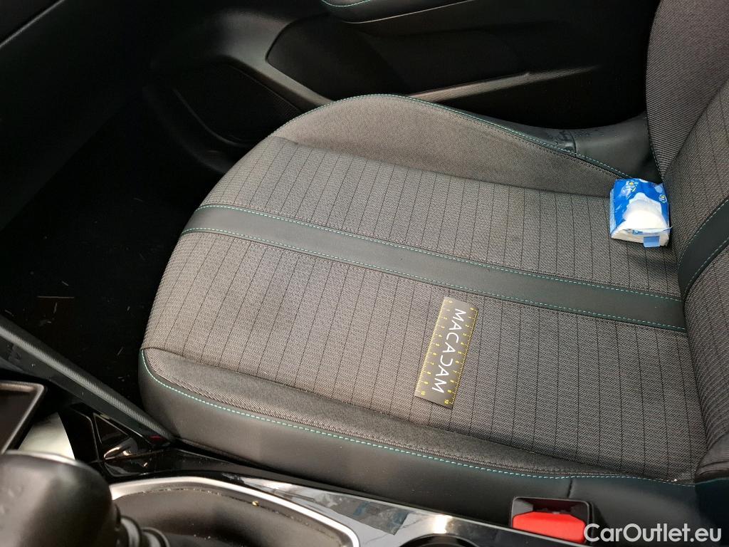  Peugeot  208  Allure Business 1.2 PureTech 100CV BVM6 E6d #35