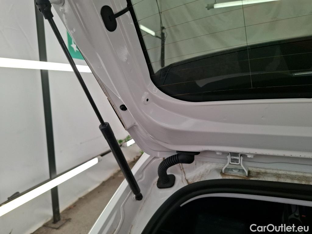  Peugeot  208  Style 1.2 PureTech 75CV BVM5 E6d #1