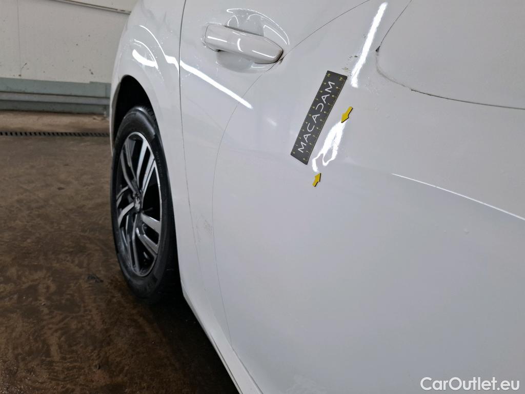  Peugeot  208  Allure Business 1.2 PureTech 100CV BVM6 E6d #16