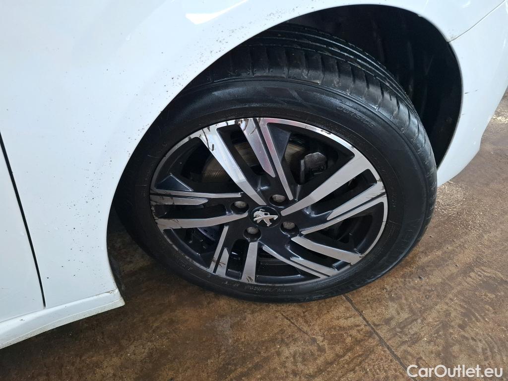  Peugeot  208  Allure Business 1.2 PureTech 100CV BVM6 E6d #31