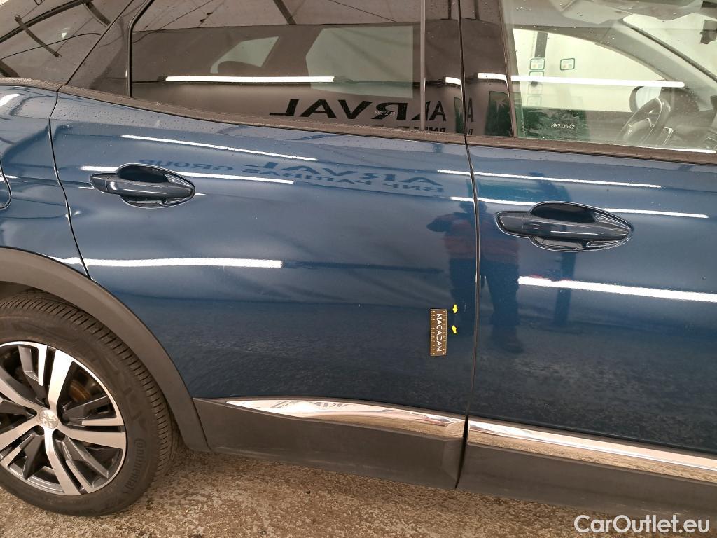  Peugeot  3008 PEUGEOT  / 2020 / 5P / SUV 1.6 HYBRID 225 E-EAT8 Allure Pack #21