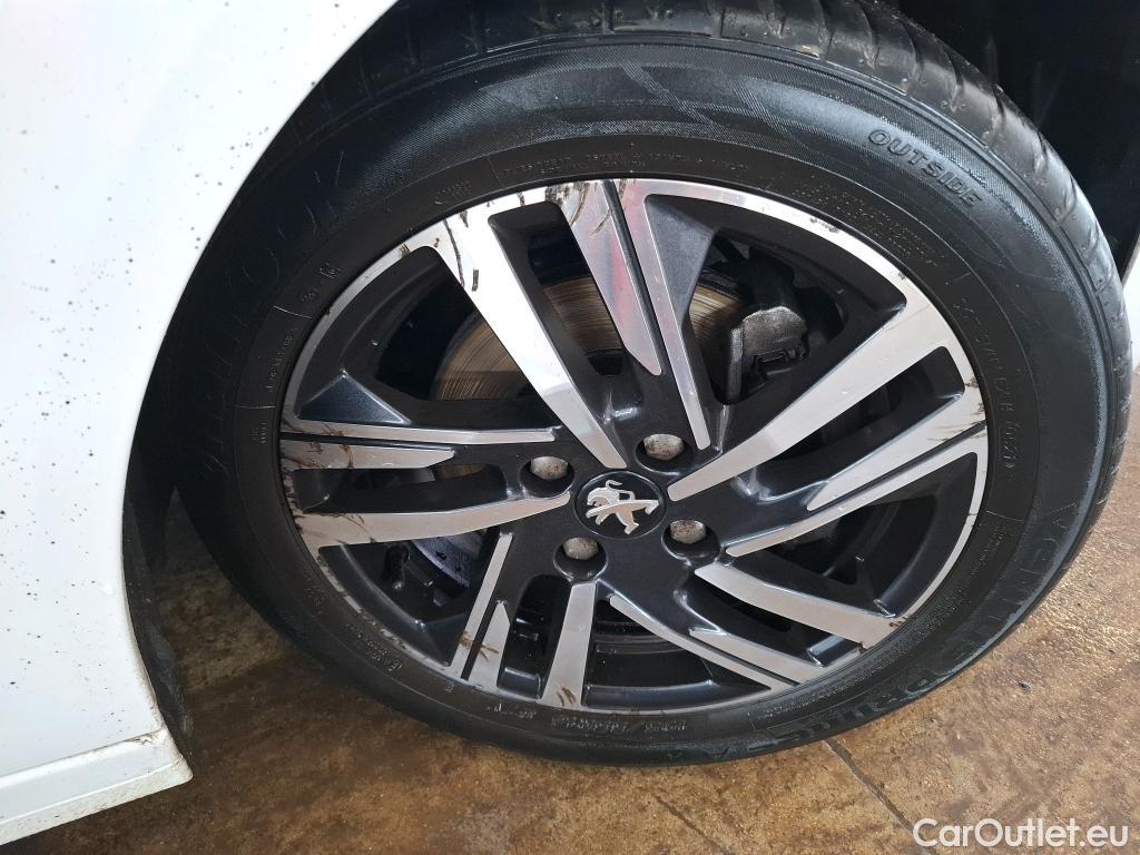  Peugeot  208  Allure Business 1.2 PureTech 100CV BVM6 E6d #32