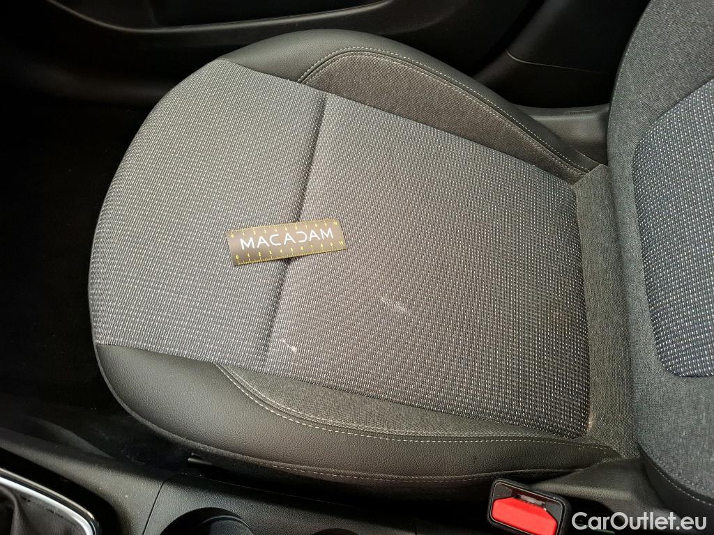  Opel  Crossland  X Business Elegance 1.2 Turbo 110CV BVM6 E6d #26