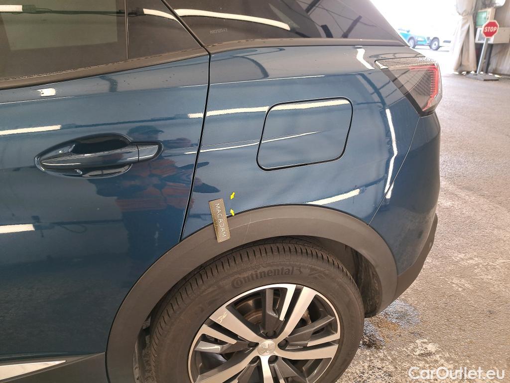  Peugeot  3008 PEUGEOT  / 2020 / 5P / SUV 1.6 HYBRID 225 E-EAT8 Allure Pack #19