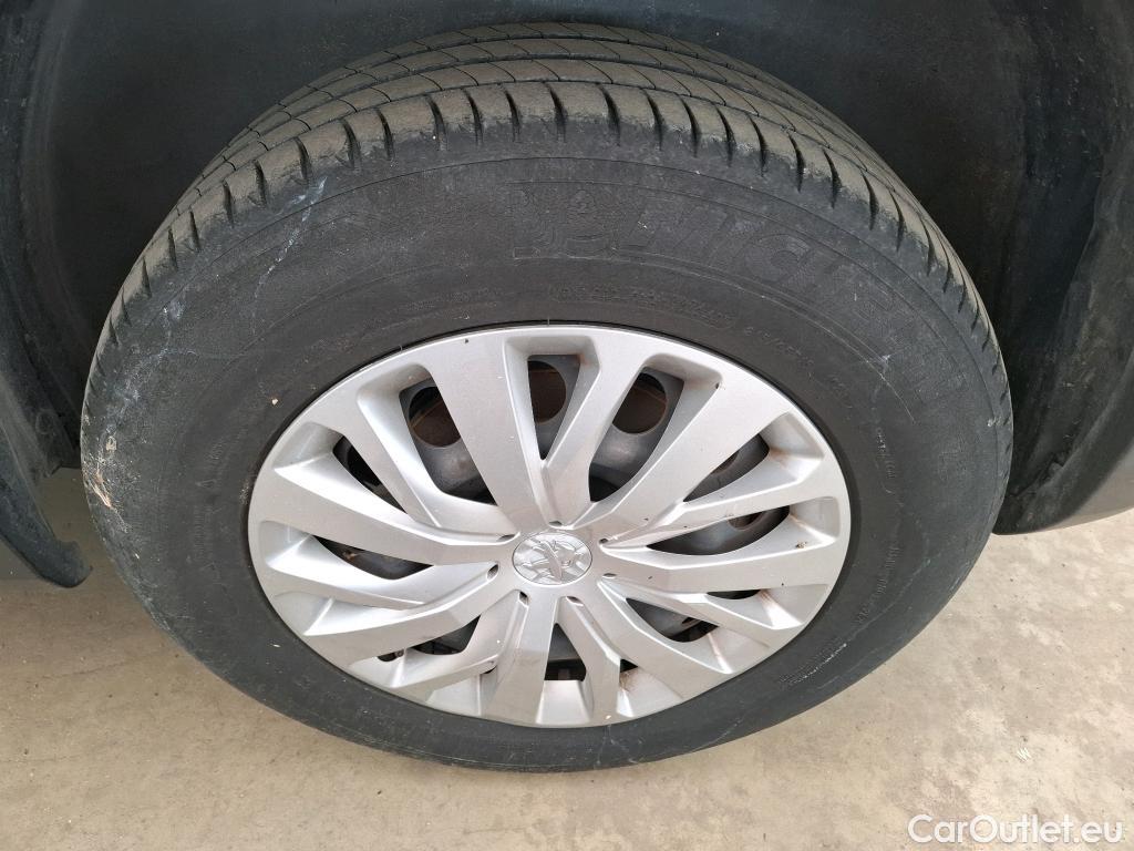  Peugeot  RIFTER  Active L1 1.2 PureTech 110 CV #3
