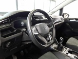  Volkswagen  Touran 2.0 TDI SCR Comfortline Manual Diesel  5 #17