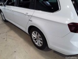  Volkswagen  Passat Variant 2.0 TDI SCR DSG Business Automatic Diesel  57 #32