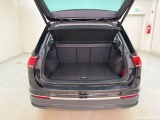  Volkswagen  Tiguan 2.0 TDI SCR DSG Life Automatic Diesel  81 #5