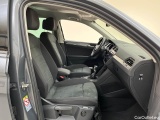  Volkswagen  Tiguan 2.0 TDI SCR Life   Manual Diesel  106 #6