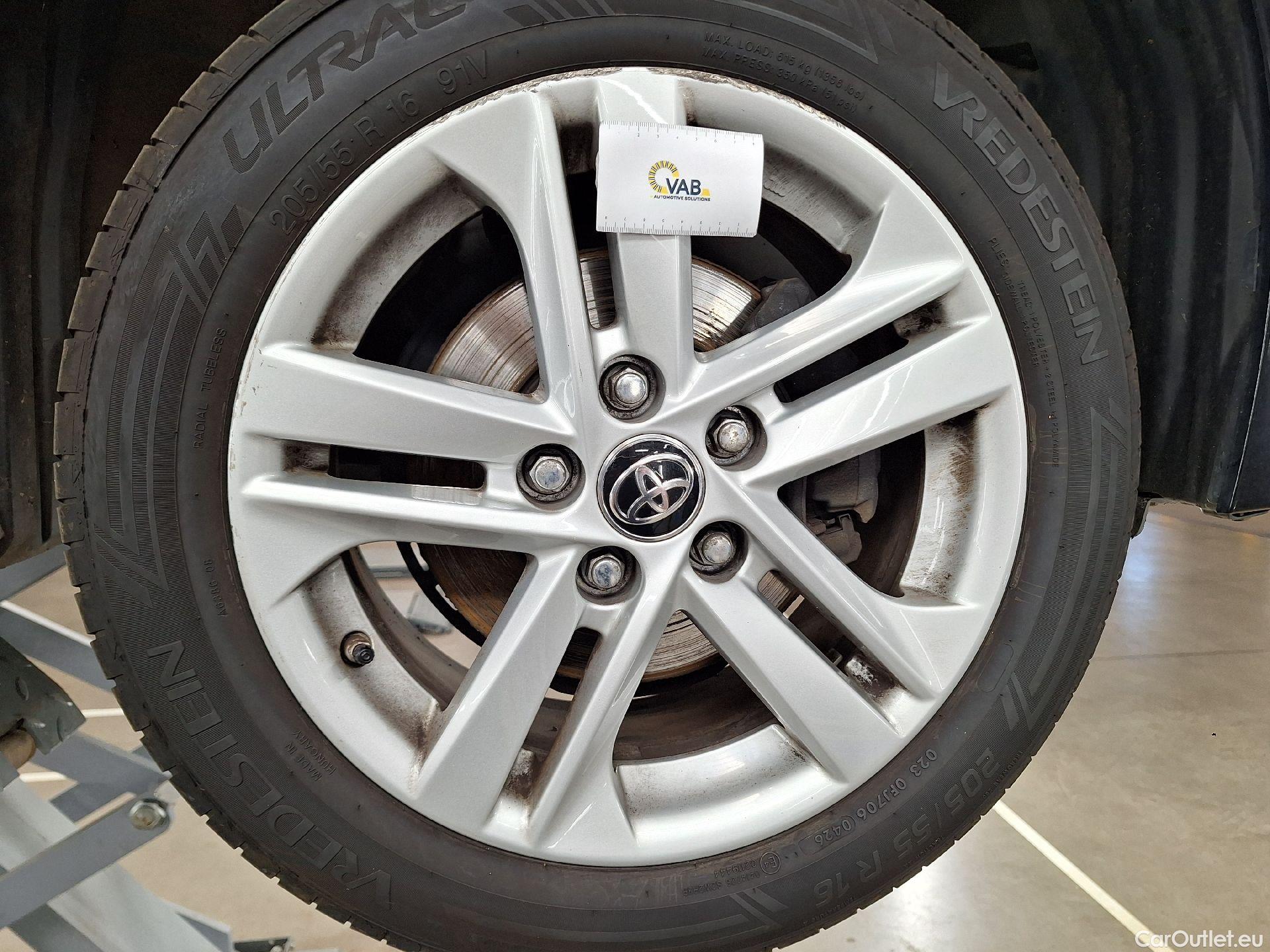  Toyota  Corolla Toyota,  TS '19, Toyota  Touring Sports 1.8 Hybrid Dynamic e #37