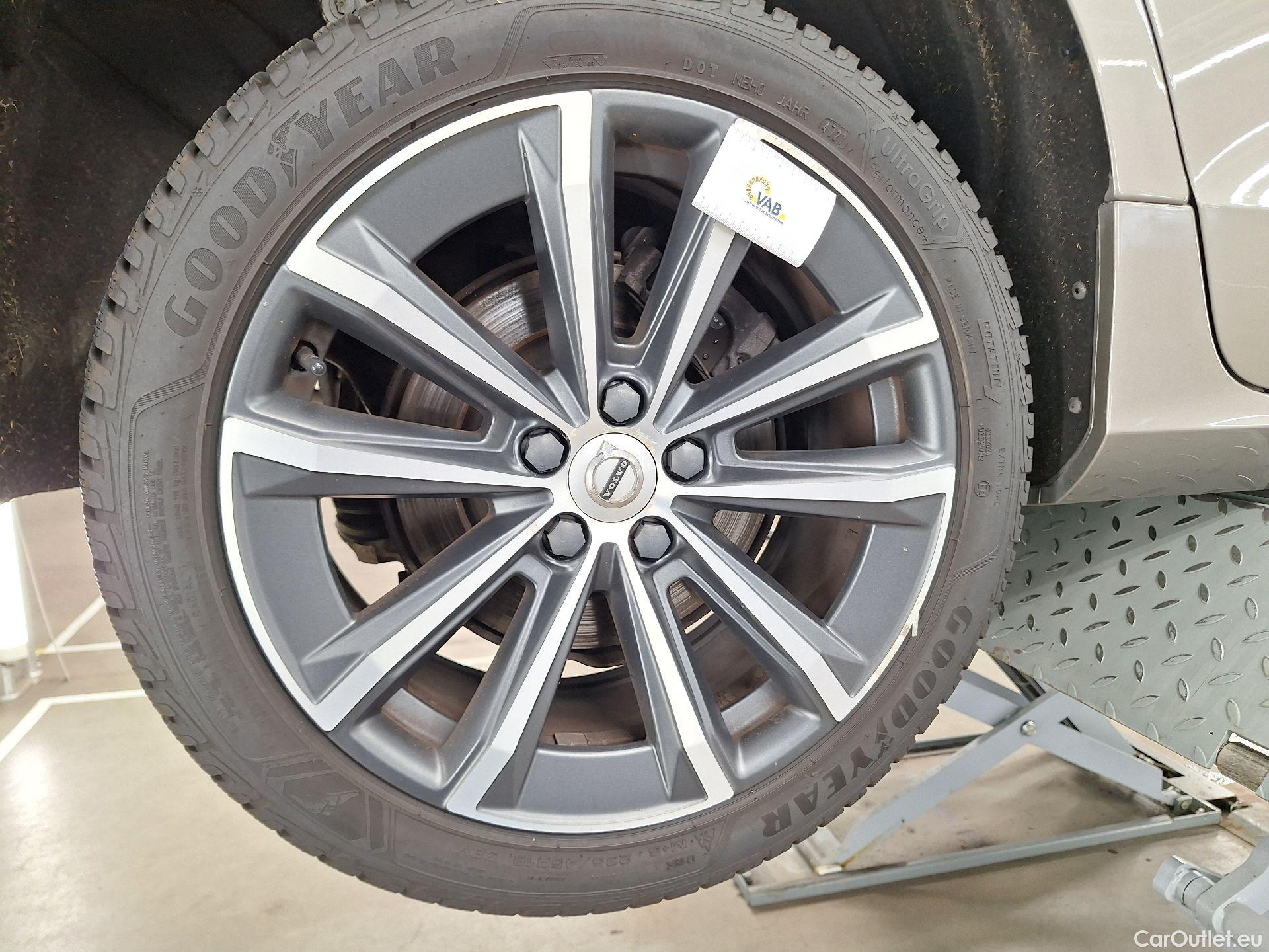  Volvo  V60 Volvo,  '18, Volvo  D3 Geartronic Momentum Pro 5d #19