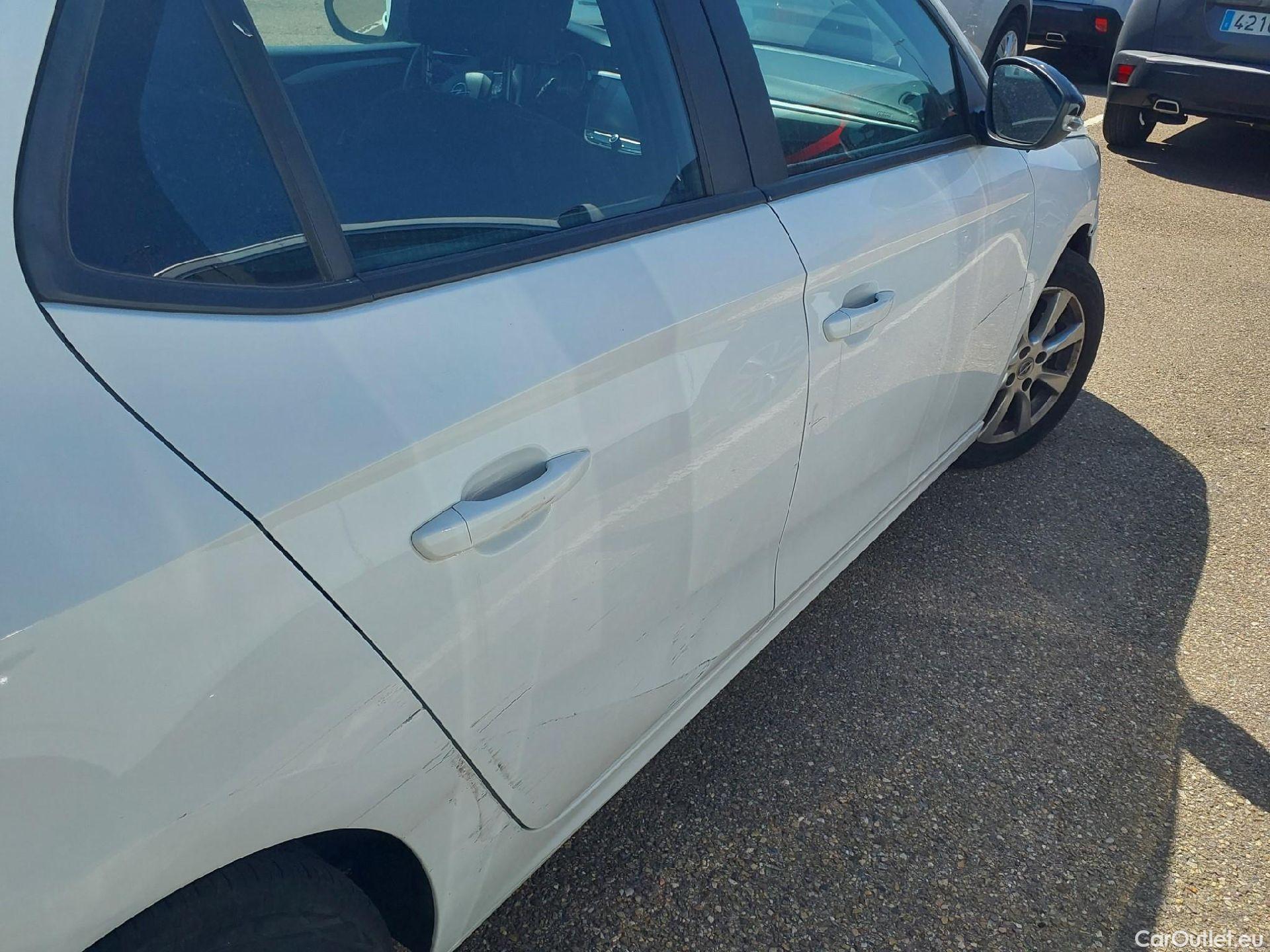  Opel  Corsa OPEL  / 2019 / 5P / berlina con portón 1.2T XHL 74kW (100CV) Edition (AC) #35