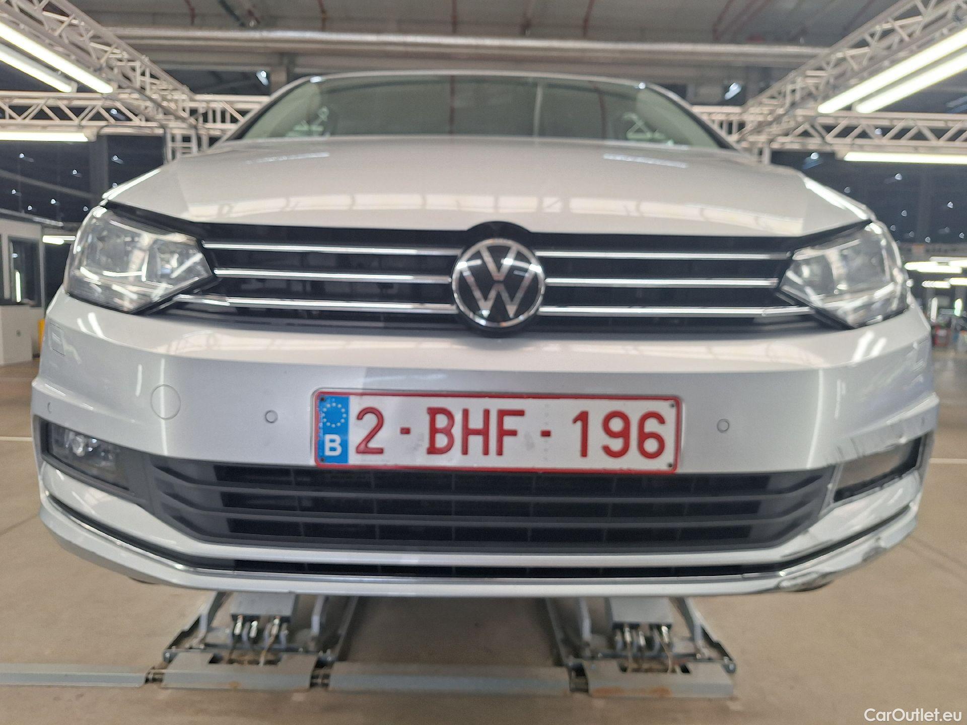  Volkswagen  Touran VW,  '15, Volkswagen  2.0 TDi 110kW Highline DSG 5d #43