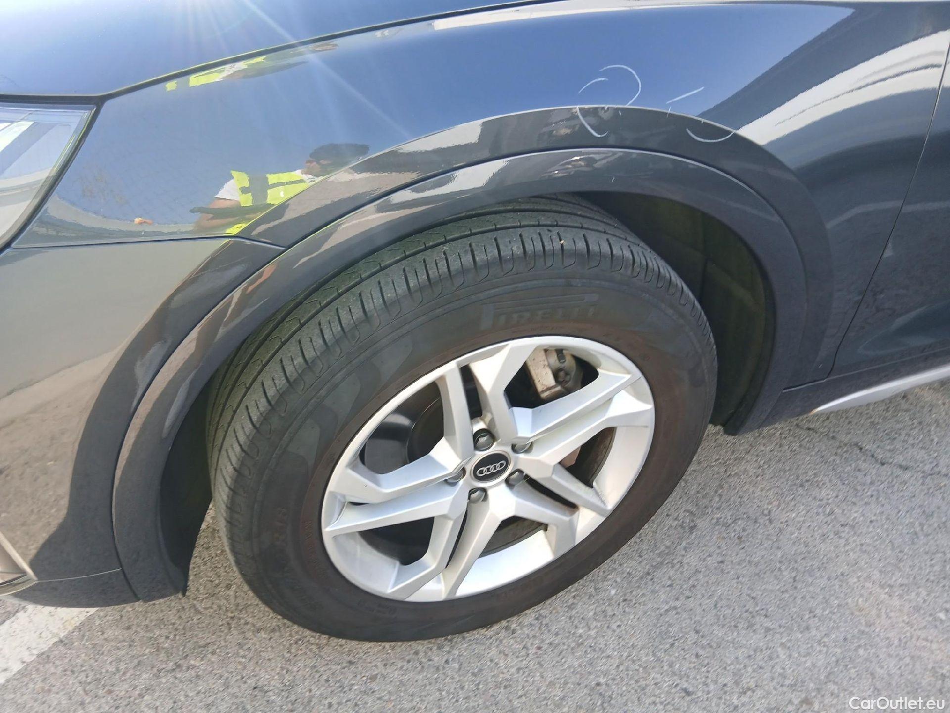  Audi  Q5 AUDI  / 2020 / 5P / todoterreno Advanced 35 TDI 120kW S tronic (AC3) #13