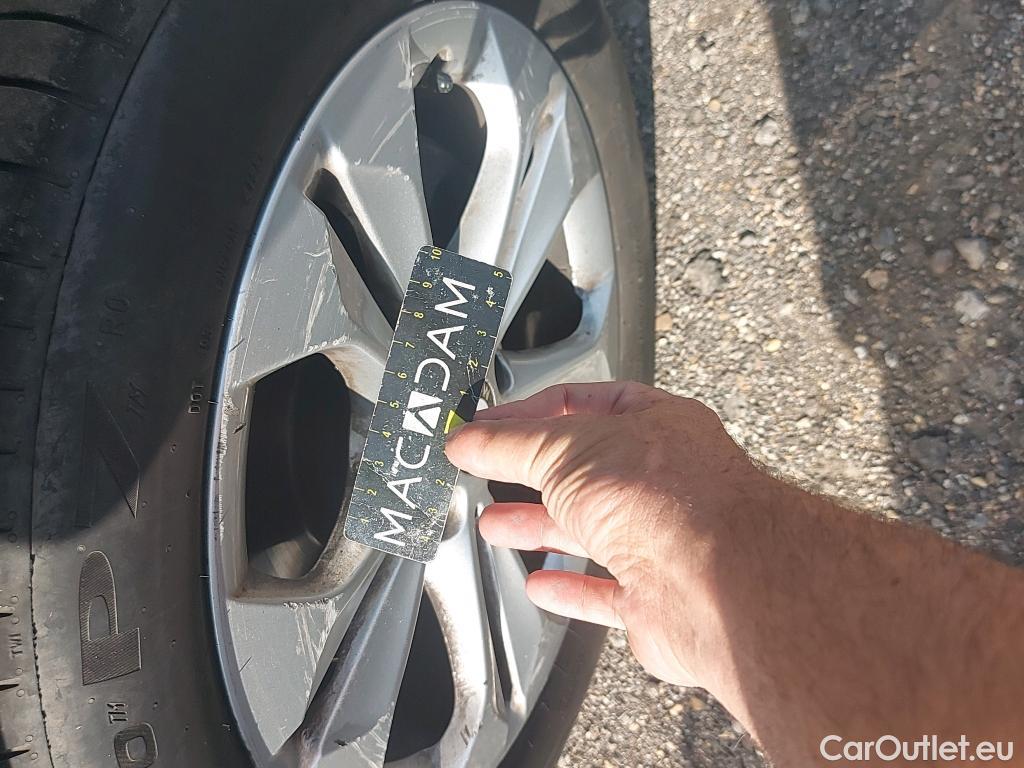  Bmw  X1 BMW  / 2019 / 5P / todoterreno sDrive18dA Corporate (AC4) #21