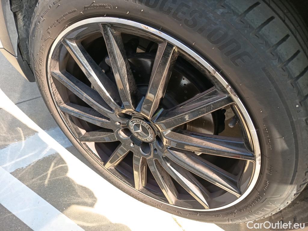  Mercedes  GLA MERCEDES-BENZ  / 2020 / 5P / todoterreno  200 #3
