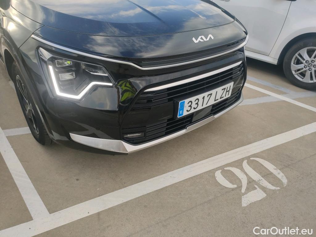  KIA  Niro KIA  / 2022 / 5P / crossover 1.6 GDi HEV 104kW (141CV) Drive #1