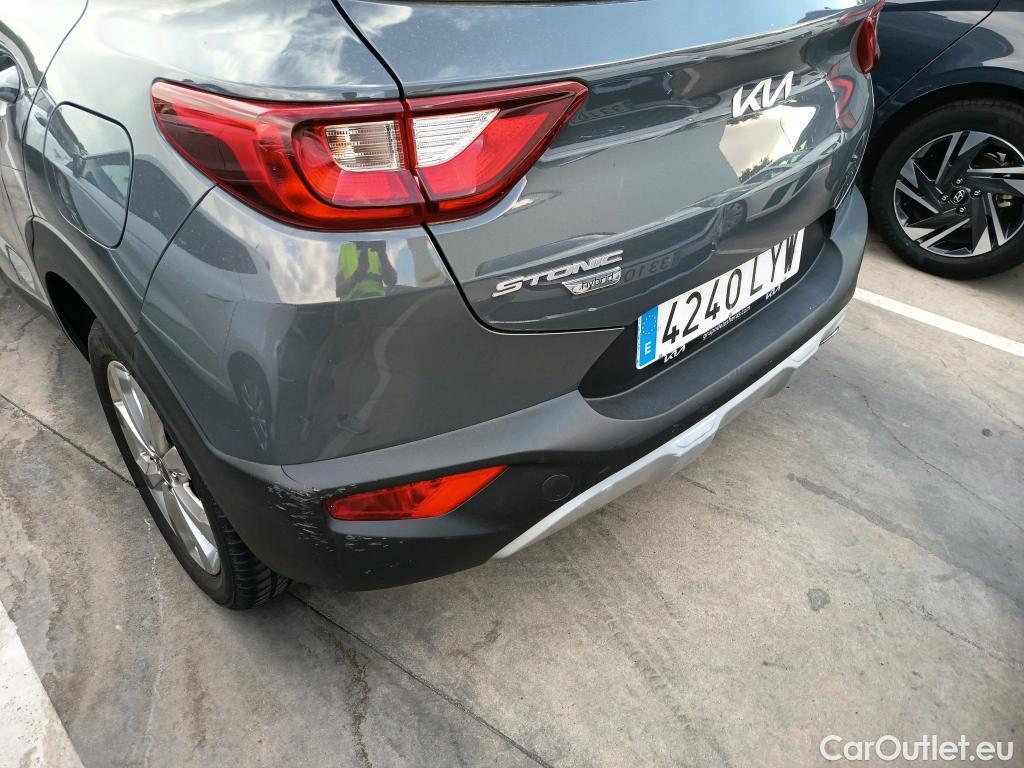  KIA  STONIC KIA  / 2017 / 5P / todoterreno 1.0 T-GDi 74kW MHEV iMT Concept Plus(SL)(SP) #22