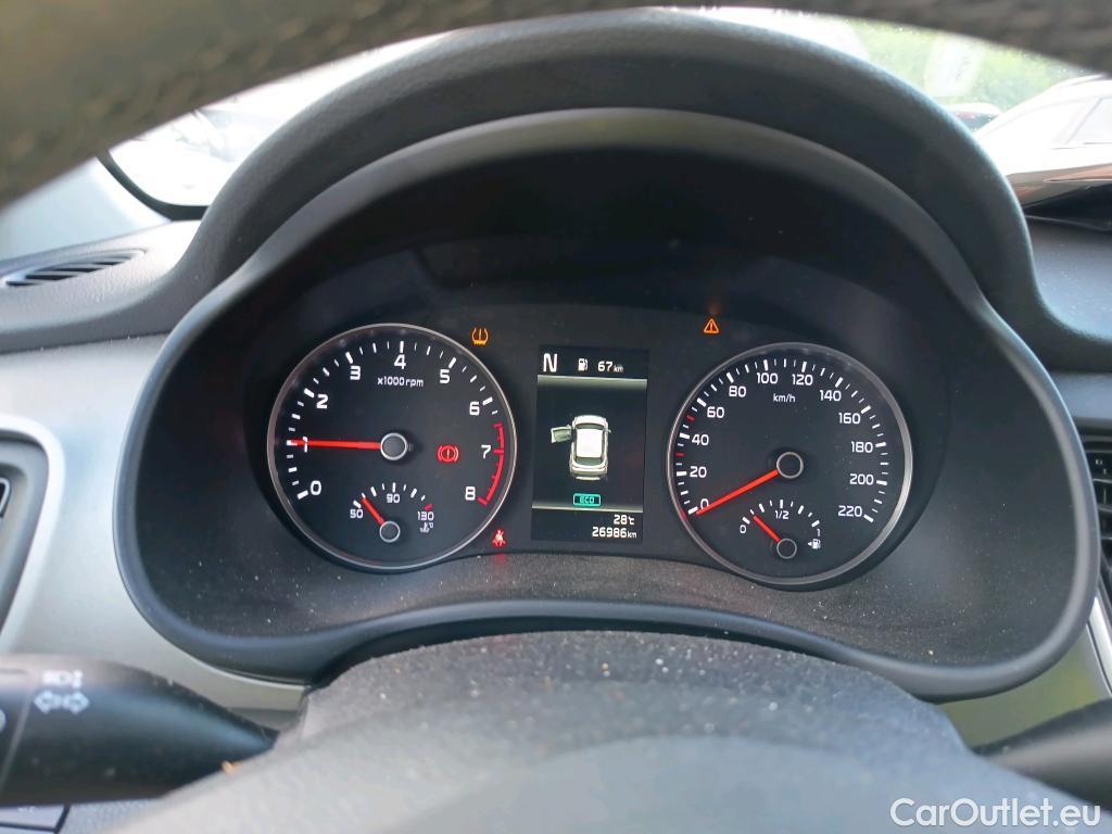  KIA  STONIC KIA  / 2017 / 5P / todoterreno 1.0 T-GDi 74kW MHEV iMT Concept Plus(SL)(SP) #30