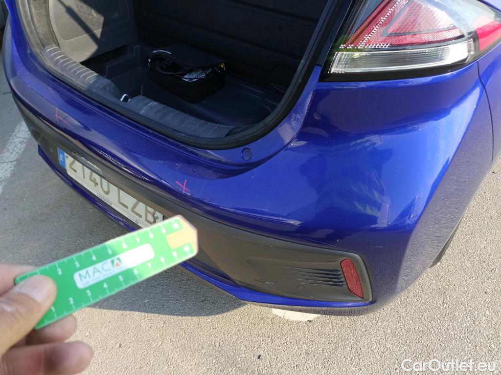  Hyundai   Ioniq HYUNDAI / 2019 / 5P / berlina con portón 1.6 GDI PHEV Tecno DCT #25