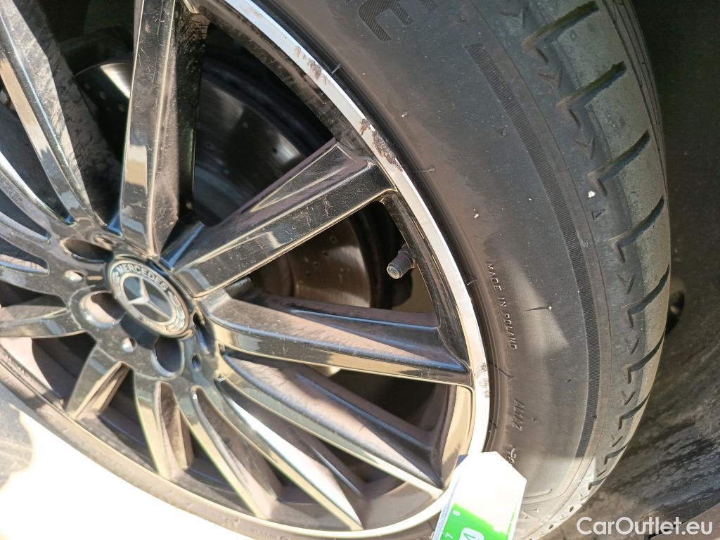  Mercedes  GLA MERCEDES-BENZ  / 2020 / 5P / todoterreno  200 #4