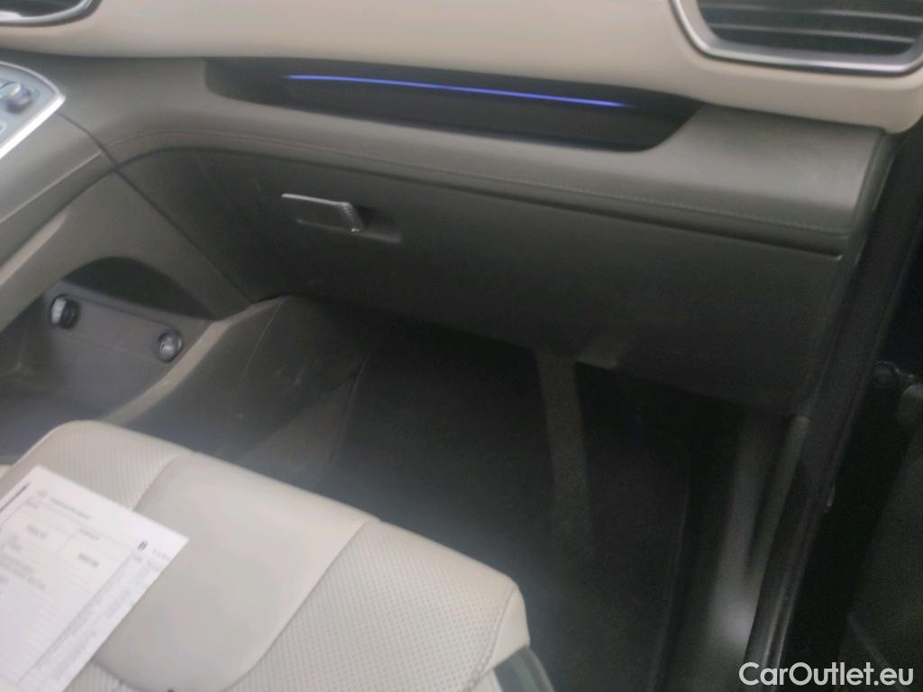  Hyundai  Santa Fe HYUNDAI  / 2021 / 5P / todoterreno 1.6 TGDi PHEV Style Auto 4x4 #11