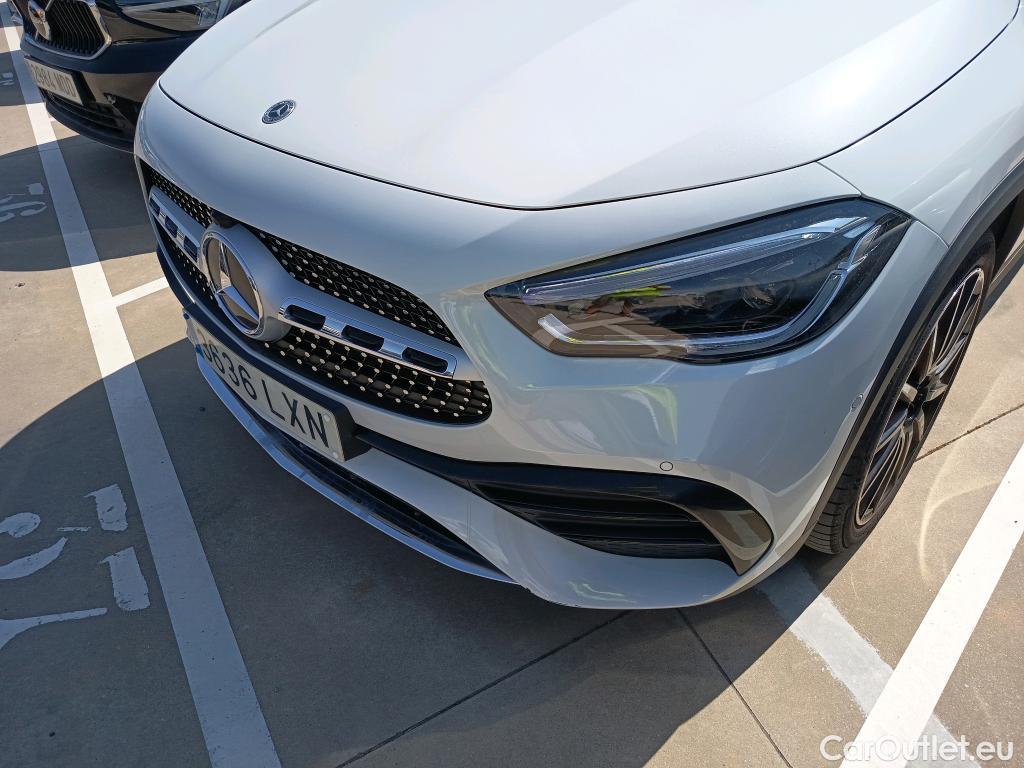  Mercedes  GLA MERCEDES-BENZ  / 2020 / 5P / todoterreno  200 #9