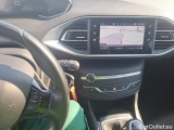  Peugeot  308 PEUGEOT  / 2017 / 5P / berlina con portón 5p Active Pack BlueHDi 130 S&S #14