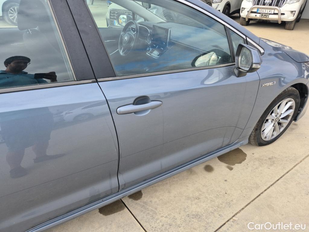  Toyota  Corolla TOYOTA  / 2019 / 4P / sedán 1.8 125H BUSINESS P E-CVT SEDAN Rueda Re #8
