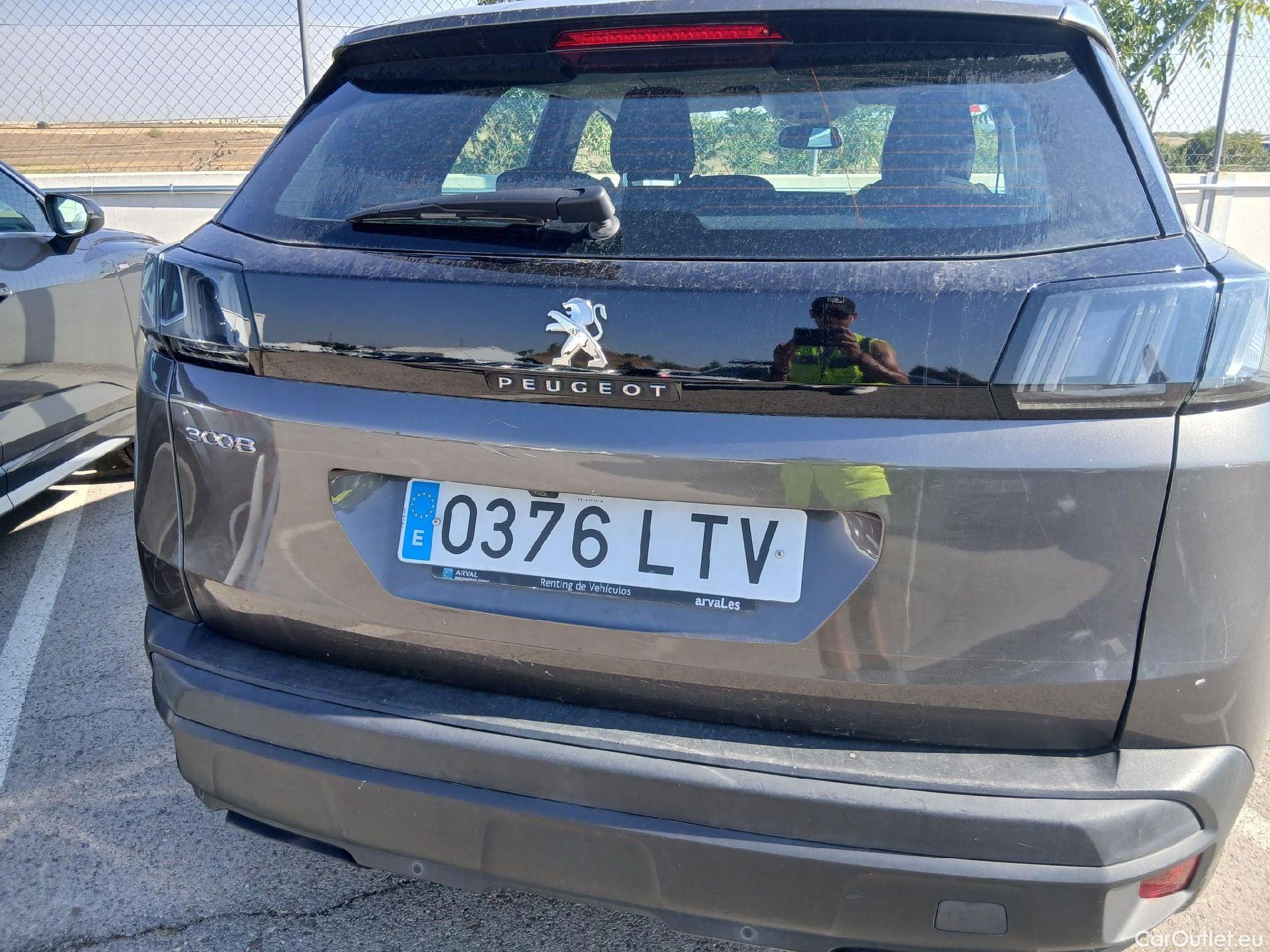  Peugeot  3008 PEUGEOT  / 2020 / 5P / todoterreno 1.5 BlueHDi 96kW (130CV) S&S Active Pack (AC3) #28