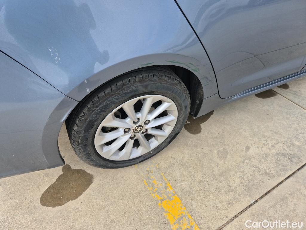  Toyota  Corolla TOYOTA  / 2019 / 4P / sedán 1.8 125H BUSINESS P E-CVT SEDAN Rueda Re #22