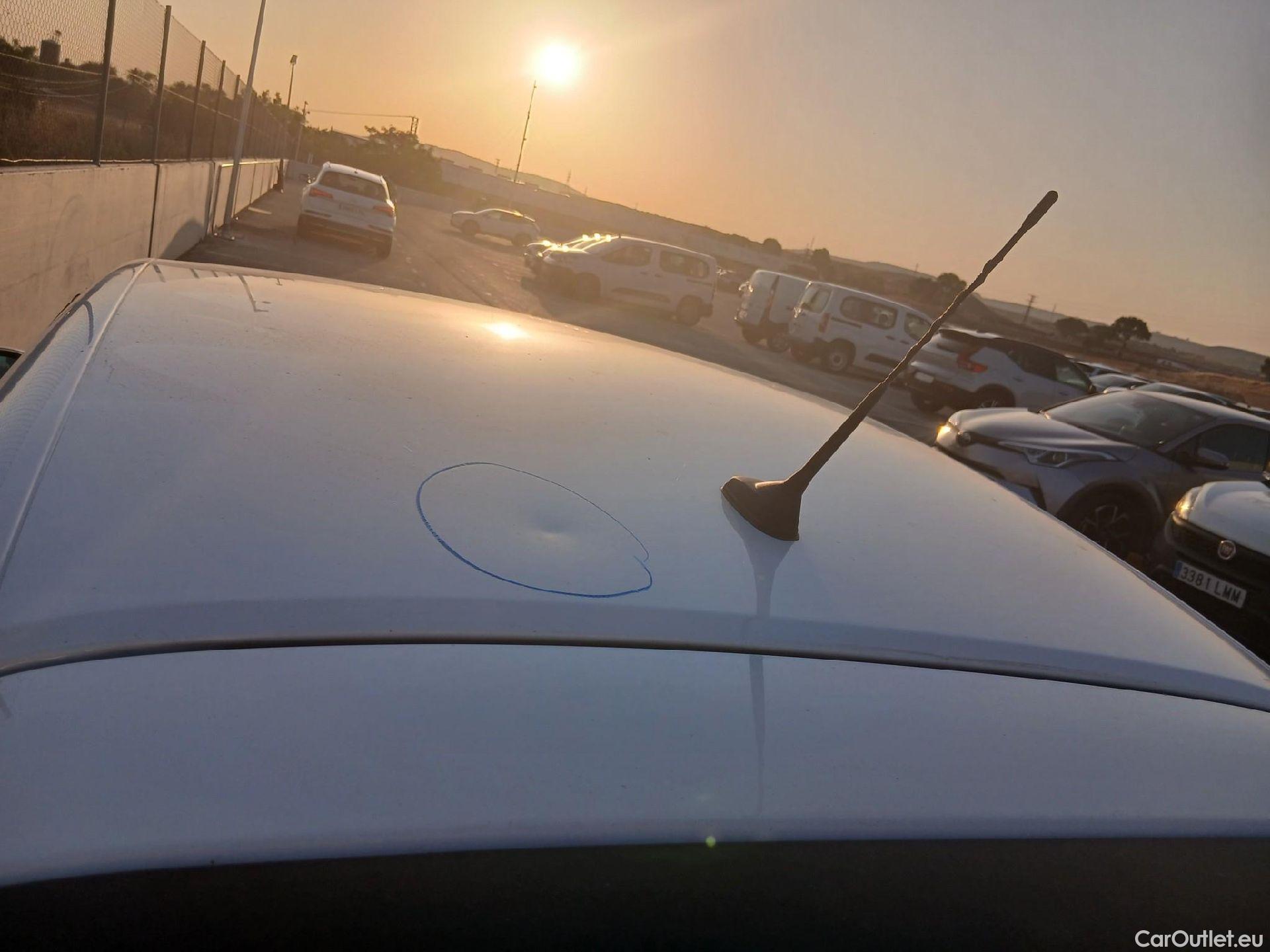  Opel  Corsa OPEL  / 2019 / 5P / berlina con portón 1.2 XEL 55kW (75CV) Edition #20