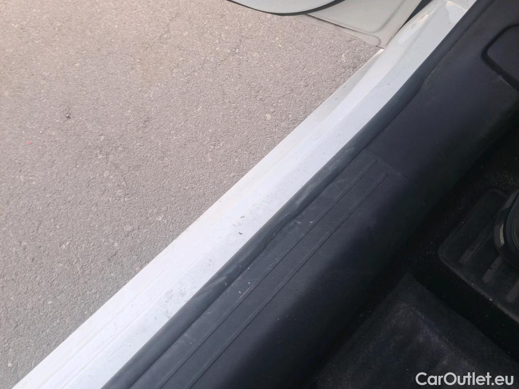  Opel  Corsa OPEL  / 2019 / 5P / berlina con portón 1.2T XHL 74kW (100CV) Edition (AC) #5