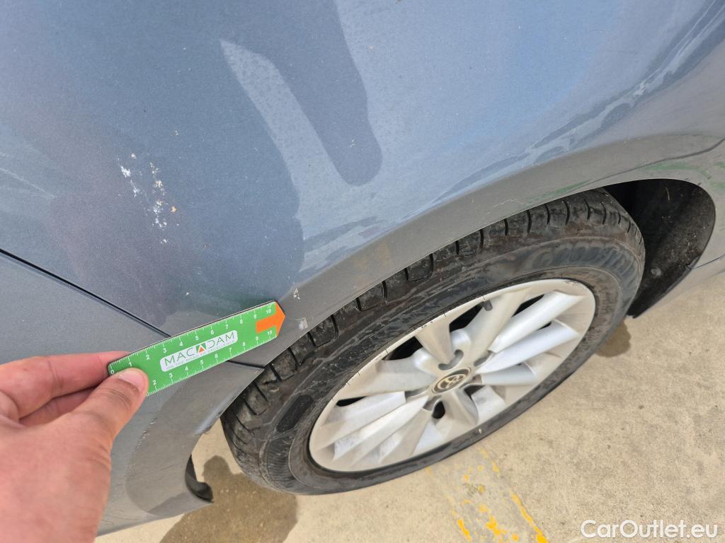  Toyota  Corolla TOYOTA  / 2019 / 4P / sedán 1.8 125H BUSINESS P E-CVT SEDAN Rueda Re #17