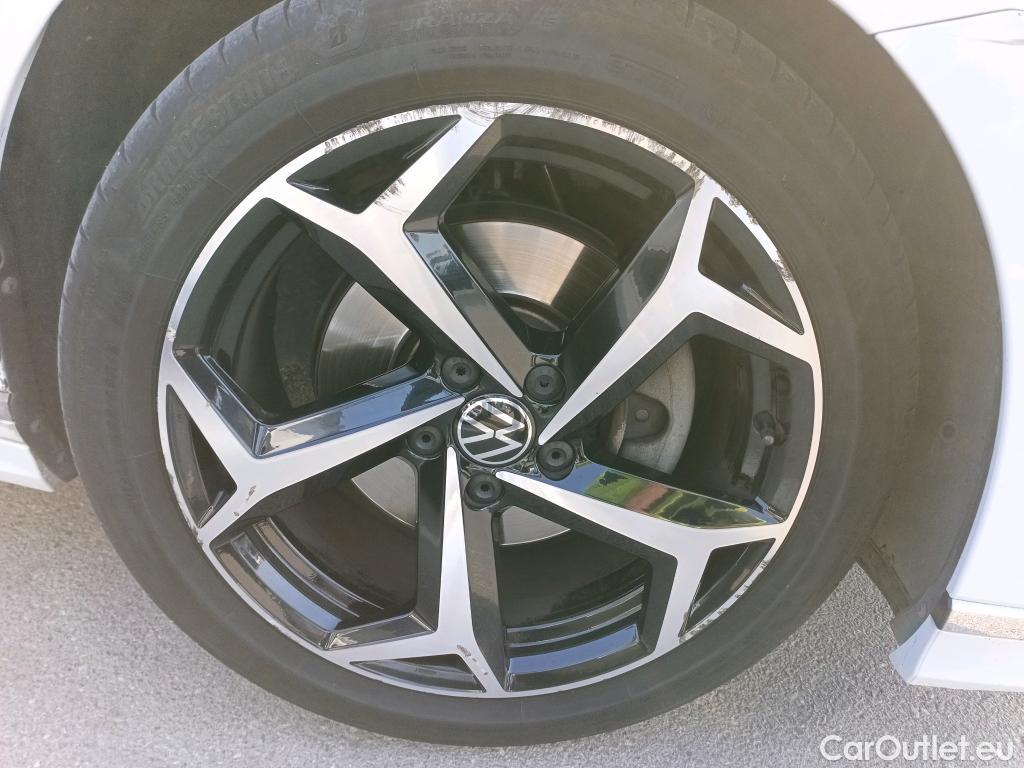  Volkswagen  Passat VOLKSWAGEN  / 2019 / 5P / familiar Variant R-Line 2.0 TDI 110kW DSG #7