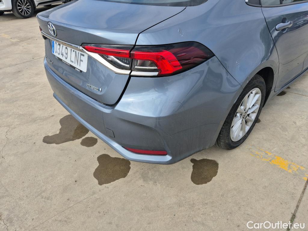  Toyota  Corolla TOYOTA  / 2019 / 4P / sedán 1.8 125H BUSINESS P E-CVT SEDAN Rueda Re #29