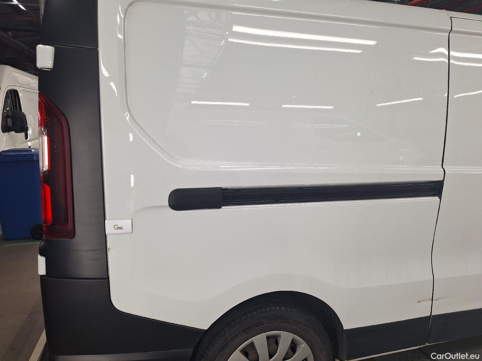  Renault  Trafic Renault, _ '14, Renault  L2H1 1.6 dCi 95 Gr. Confort 2.9T 4d #31
