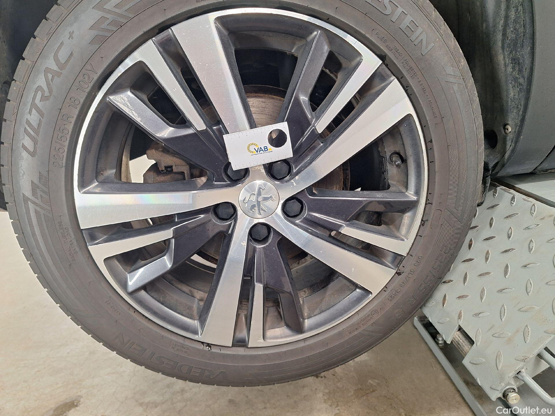  Peugeot  3008 Peugeot,  '16, Peugeot  1.5 BlueHDi 96kW S&S EAT8 Allure 5d #77
